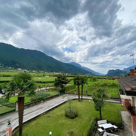 Cheap Apartment Arco Bagian luar foto