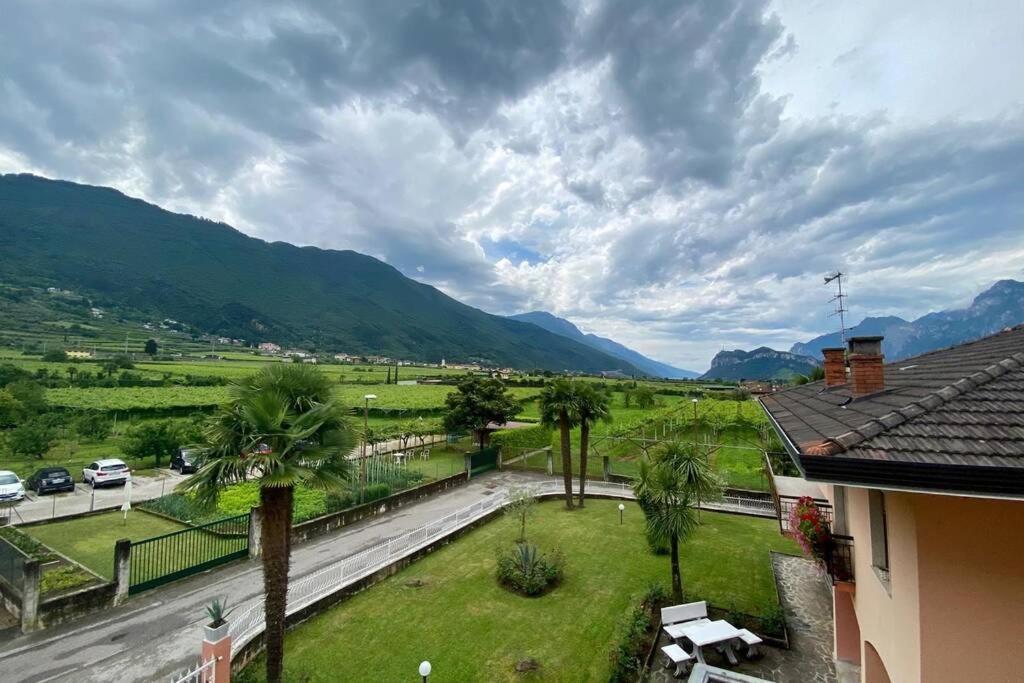 Cheap Apartment Arco Bagian luar foto